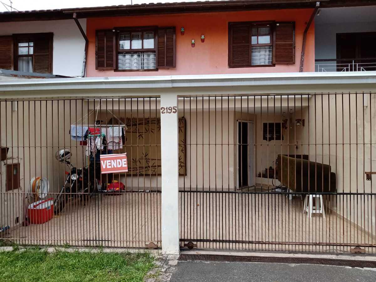 sobrados para comprar em curitiba boqueirao